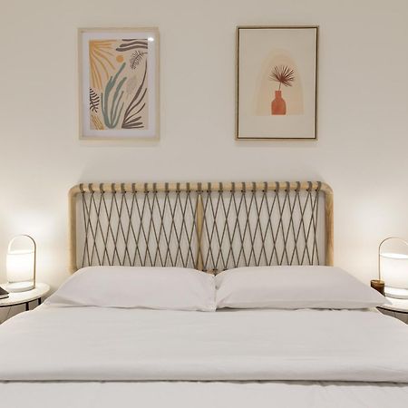 Urban Chill Apartments By Olala Homes โอสปิตาเล็ต เดอ โยเบรกัต ภายนอก รูปภาพ