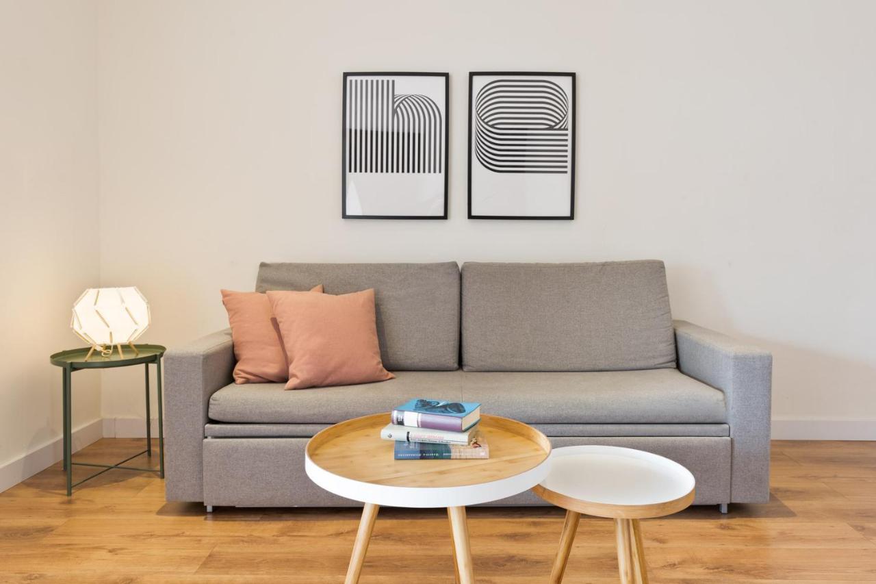 Urban Chill Apartments By Olala Homes โอสปิตาเล็ต เดอ โยเบรกัต ภายนอก รูปภาพ