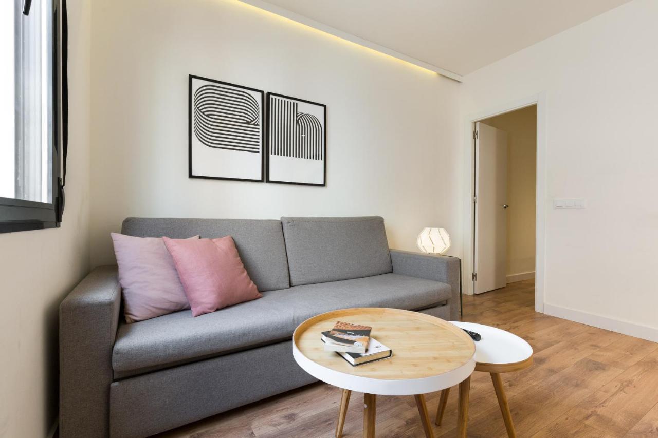 Urban Chill Apartments By Olala Homes โอสปิตาเล็ต เดอ โยเบรกัต ภายนอก รูปภาพ
