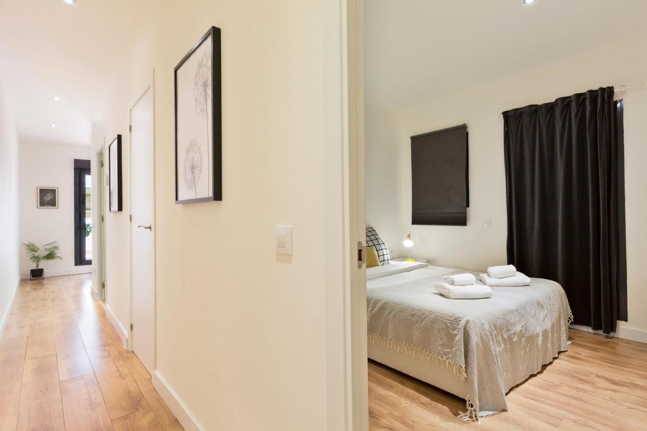 Urban Chill Apartments By Olala Homes โอสปิตาเล็ต เดอ โยเบรกัต ภายนอก รูปภาพ